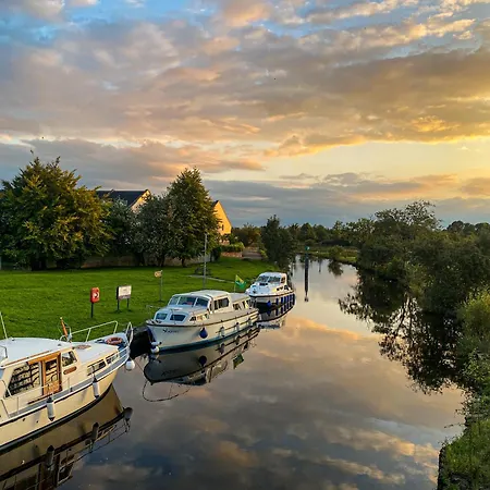 Holiday home Leitrim Quay - Riverside 6